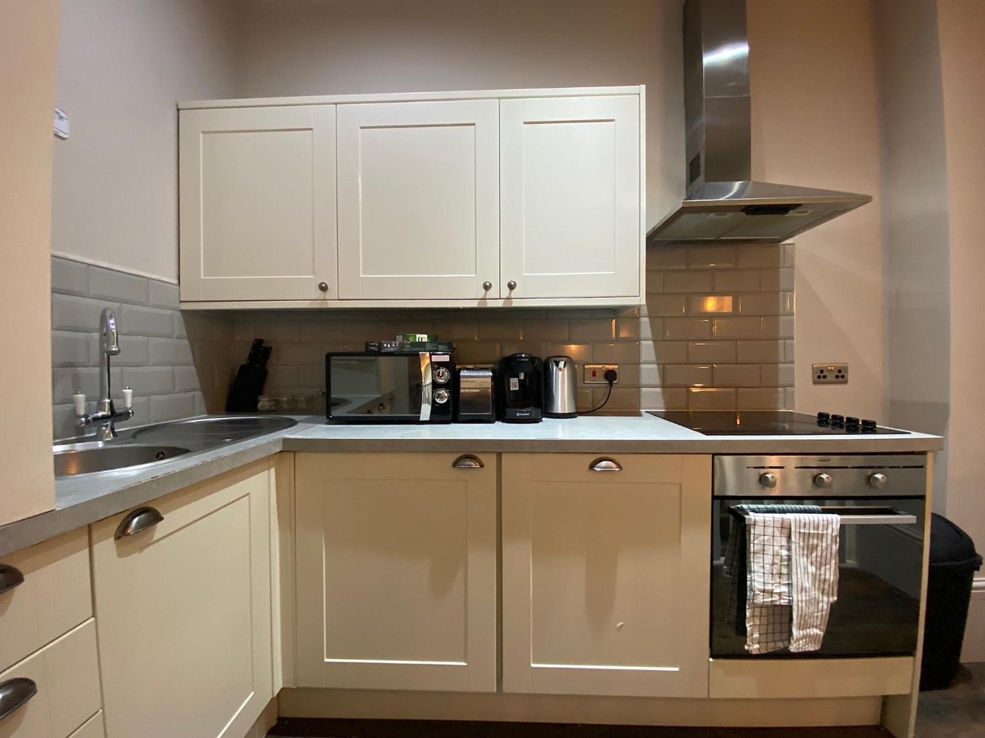 Stunning King Suite Apartment In The Heart Of Leeds City Center Exterior photo