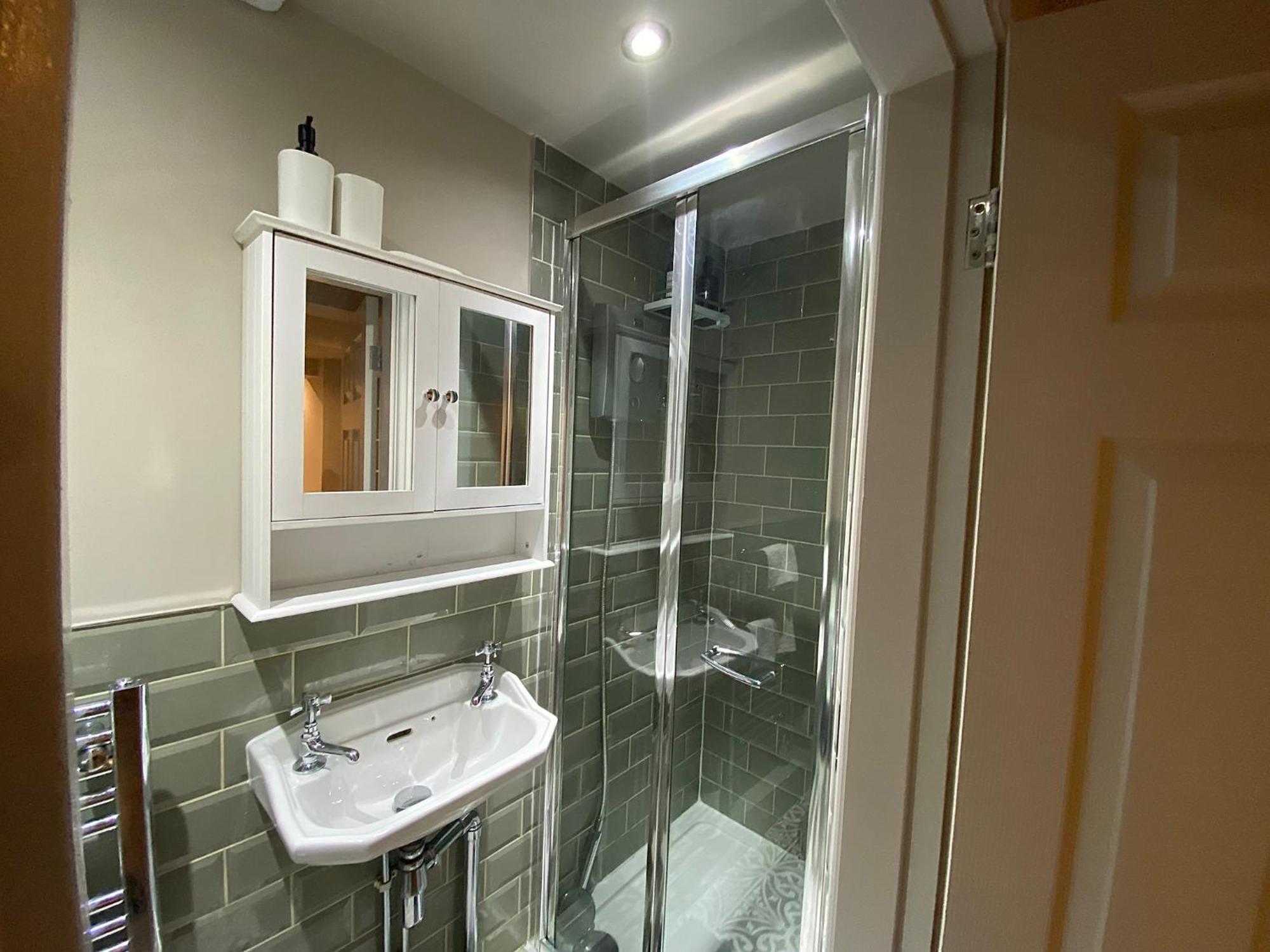 Stunning King Suite Apartment In The Heart Of Leeds City Center Exterior photo