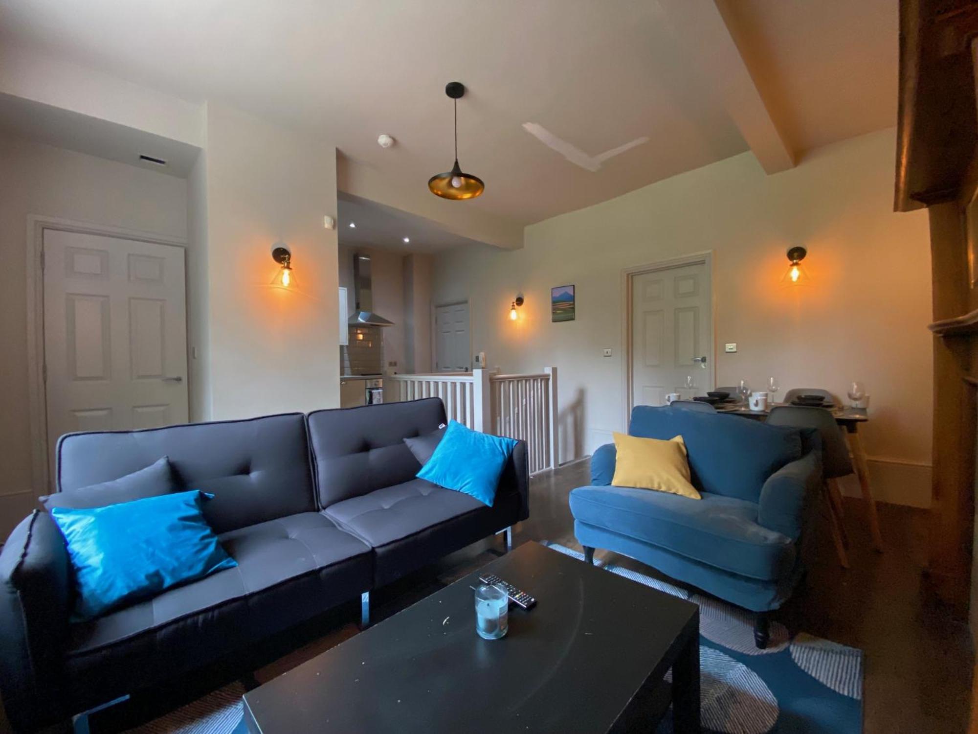 Stunning King Suite Apartment In The Heart Of Leeds City Center Exterior photo