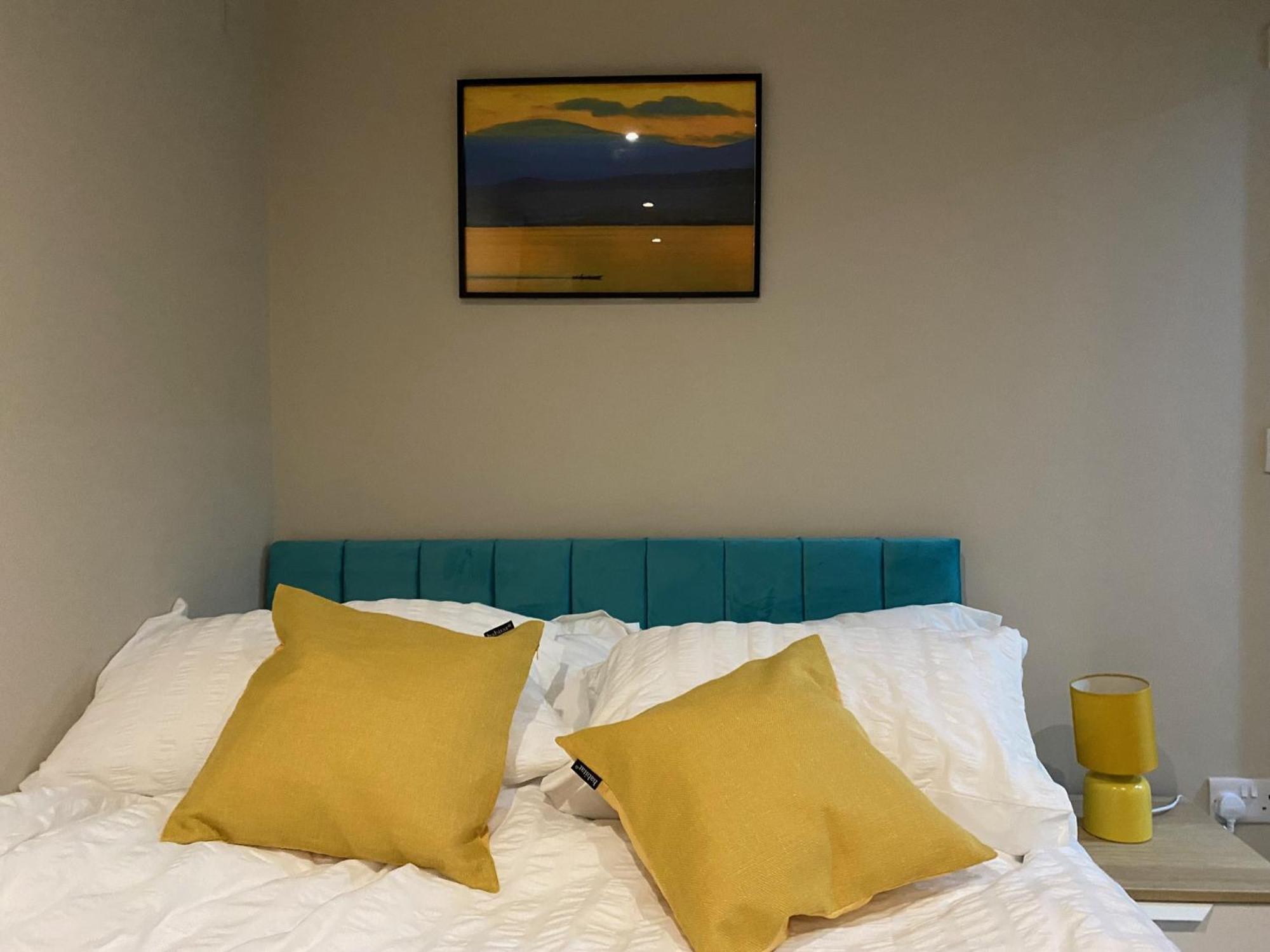 Stunning King Suite Apartment In The Heart Of Leeds City Center Exterior photo
