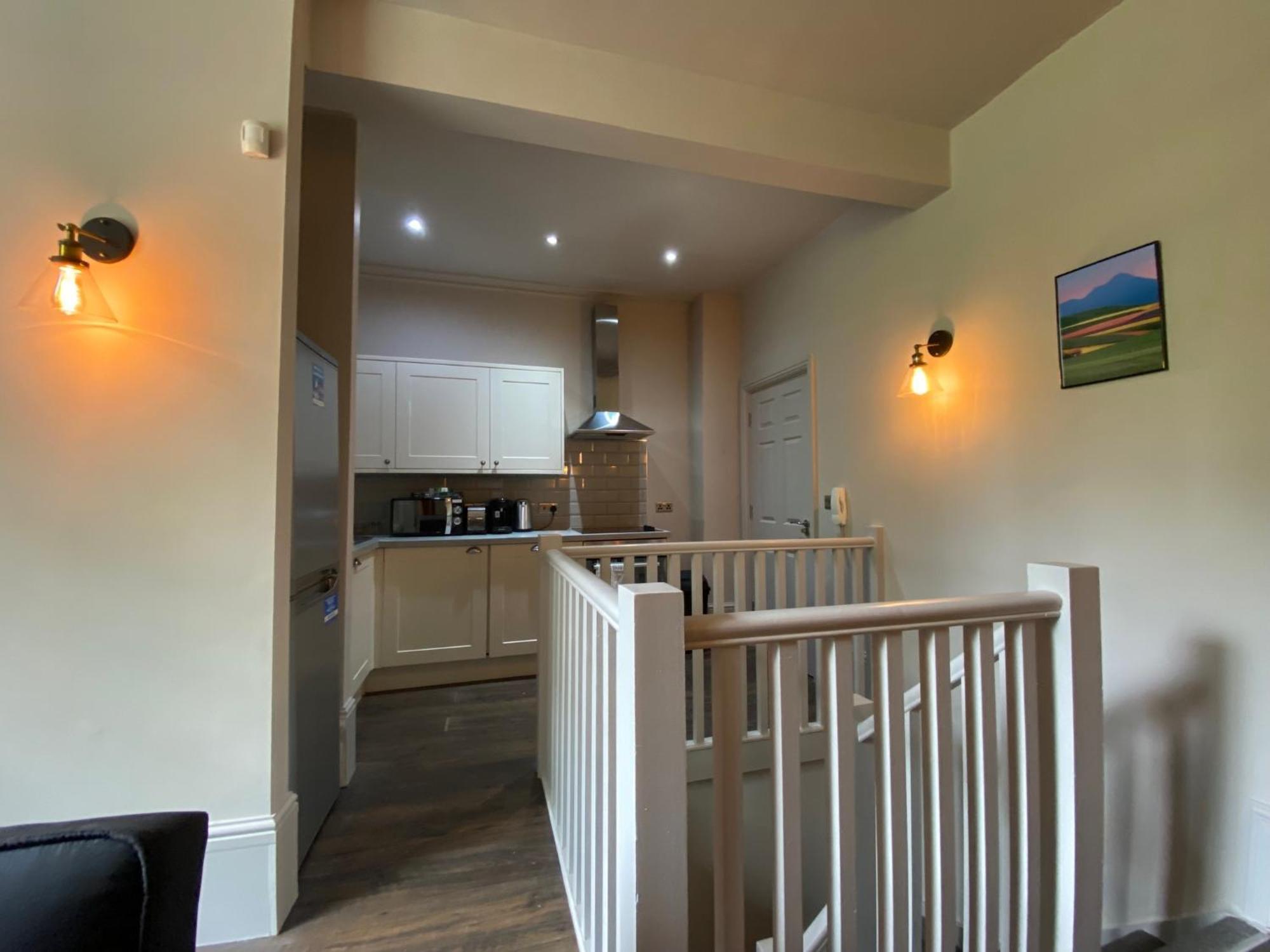 Stunning King Suite Apartment In The Heart Of Leeds City Center Exterior photo